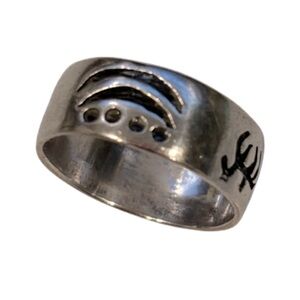Real silver statement ring - size 7